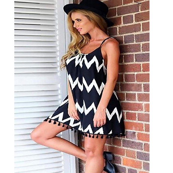 Summer beach Cover up dress NWOT - Picture 3 of 6